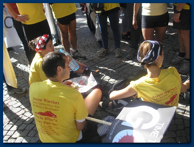 602x450 pixels (146K)