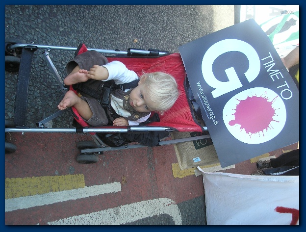 602x450 pixels (144K)